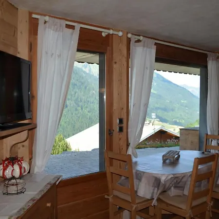 Superbe 3 Pieces, Terrasse, Sud, Proche Remontees Et Navettes, Equipe, 4 Pers, *